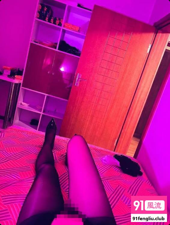 大尺度中项妹子